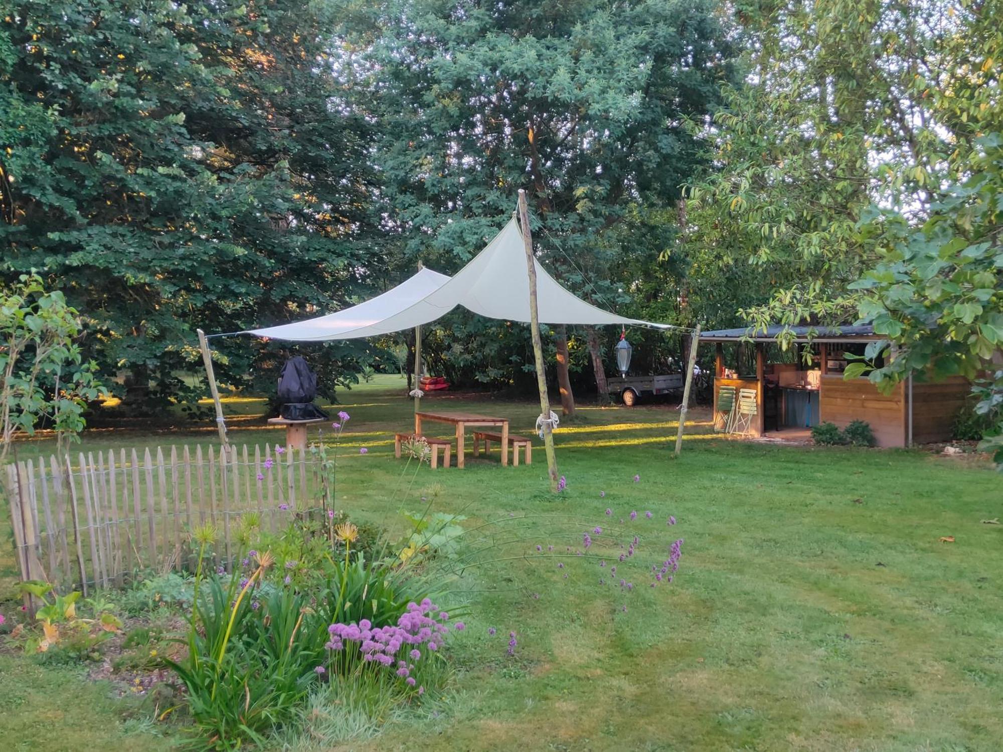 Chambres D'Hotes Et Gite D'Etape Avel Glaz Morlaix Esterno foto